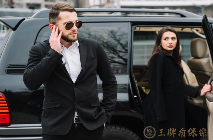 私人保镖65封面.jpg