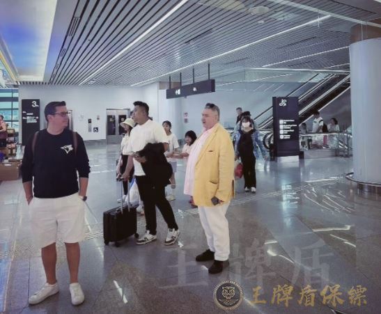知名企业海外考察团高规格安保引关注：日费万元雇佣专业私人保镖成标配