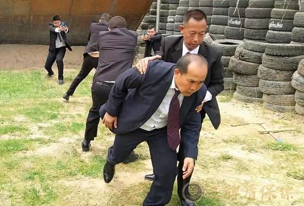 私人保镖212.jpg